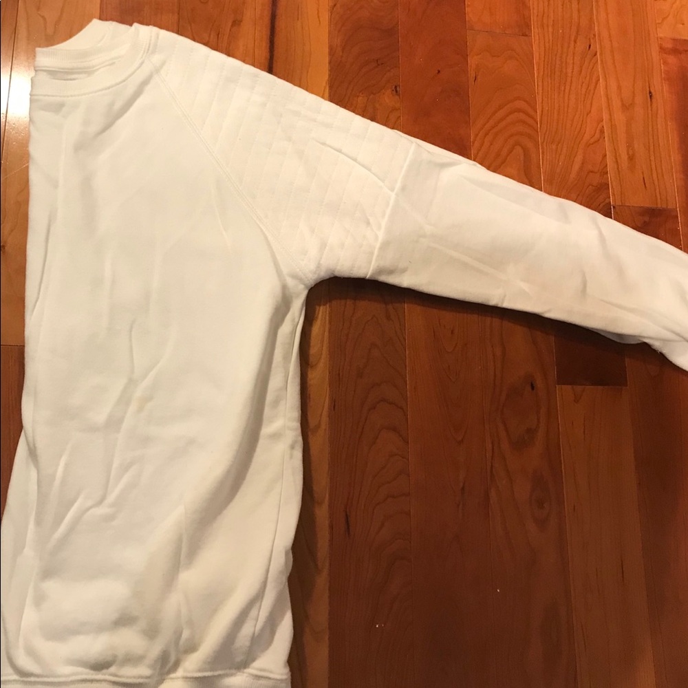 Forever 21 crew neck sweatshirt